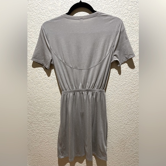 NWT Lululemon Unwind Your Mine Dress Dark Chrome White Size 2 - Picture 6 of 12